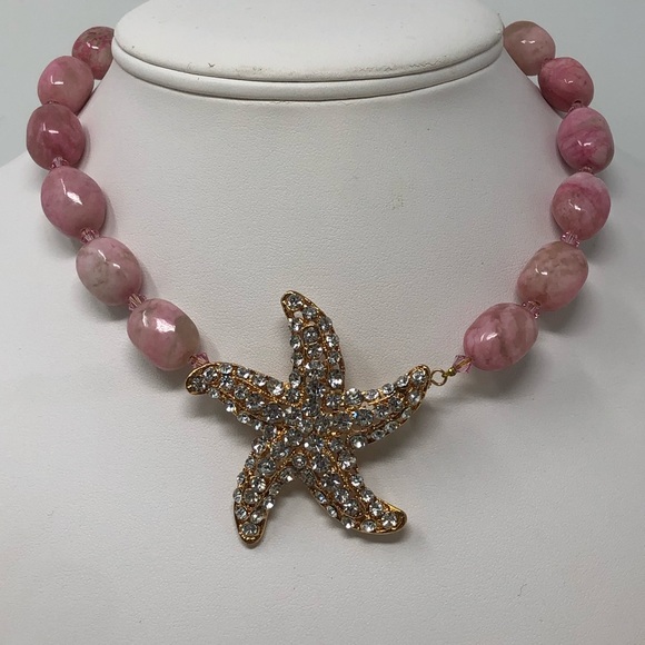 Magnetic Clasp Starfish Brooch Necklace - Picture 2 of 5